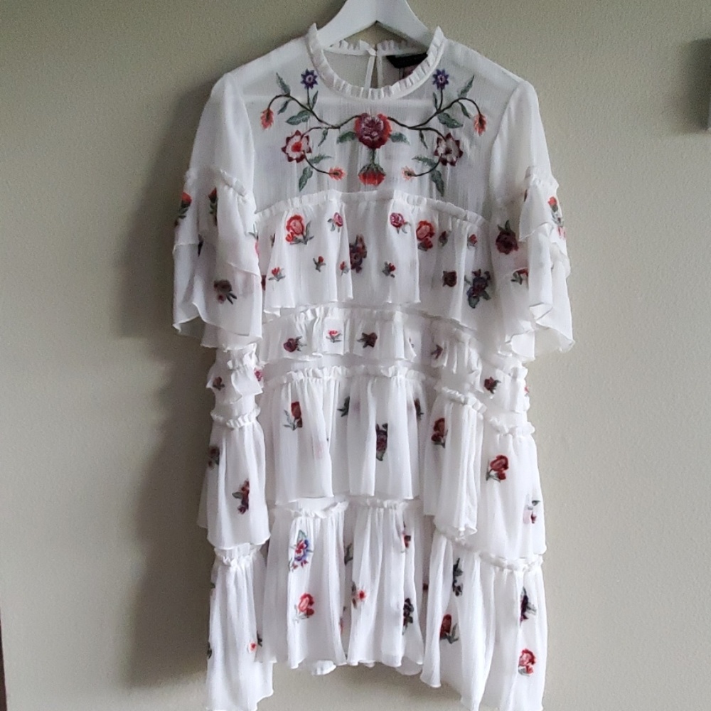 COPY - COPY - Zara white floral embroidered mini dress